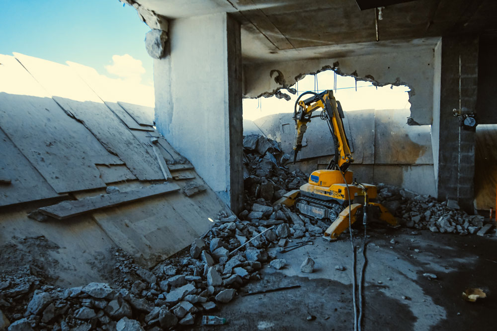 أحدث تقنيات الهدم في 2025: بين الكفاءة والسلامة